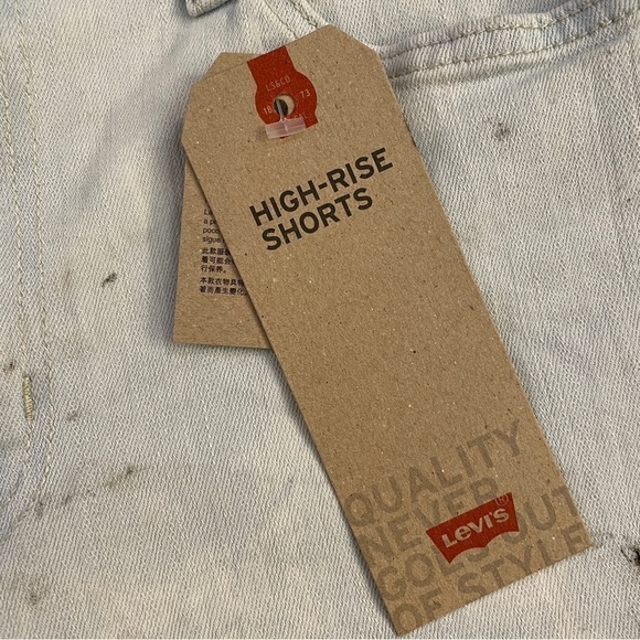 Levi’s High Rise Distressed Shorts NWT - Picture 9 of 10